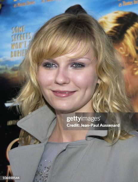 Kirsten Dunst 2002 Photos and Premium High Res Pictures - Getty Images