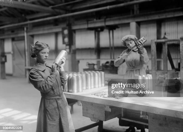 Shell Factory Photos and Premium High Res Pictures - Getty Images