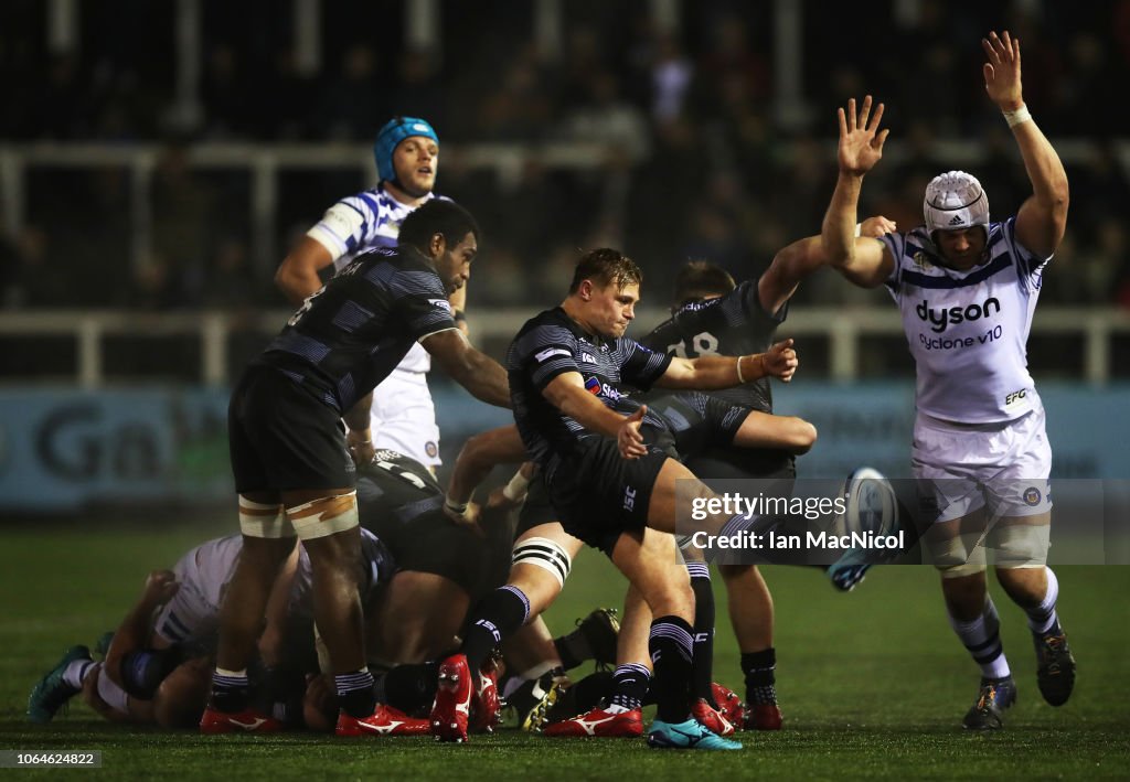 Sam Stuart Rugby Sam Stuart of Newcastle Falcons kicks the ball during the Gallagher ...