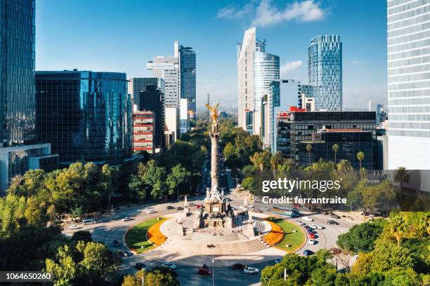 independence monument mexico city - mexico city skyline stock pictures, royalty-free photos & images