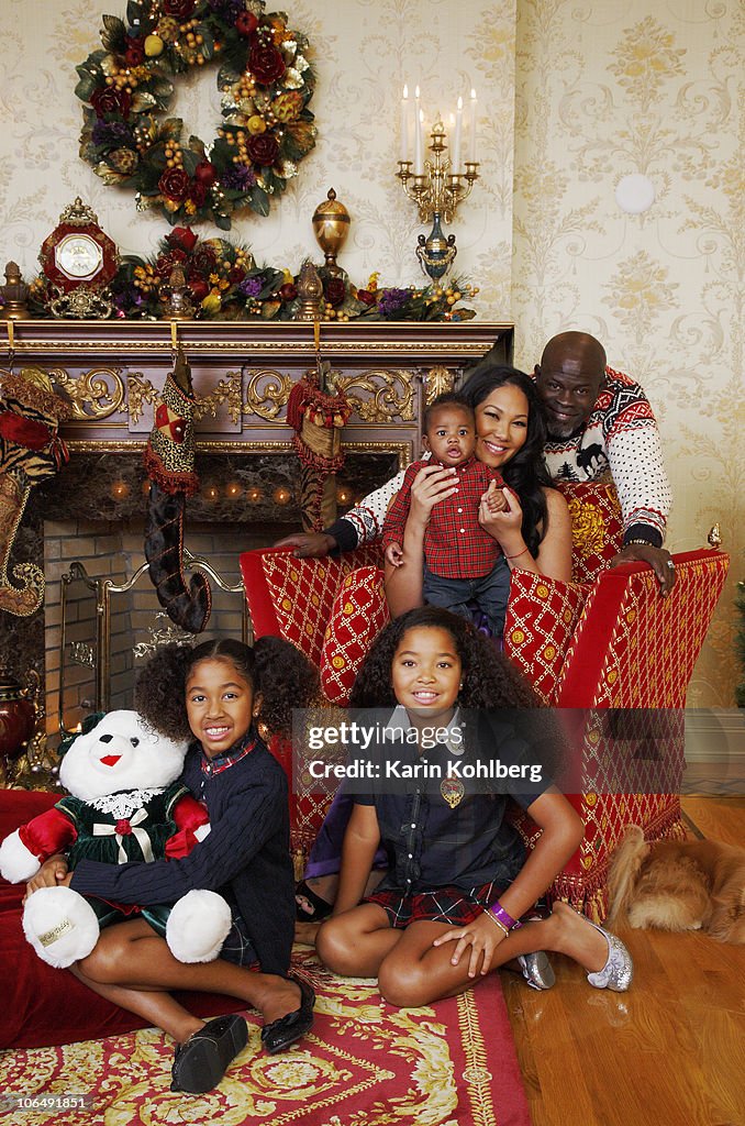 Kimora Lee Simmons, Djimon Hounsou, family, Page Six Magazine, December 3, 2009