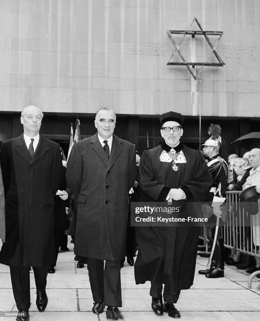 Guy De Rothschild, Georges Pompidou And Rabbi Jacob Kaplan 1965