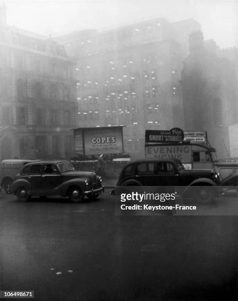 Fog In London 1952