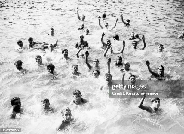 Swimming In The River Seine 30'S