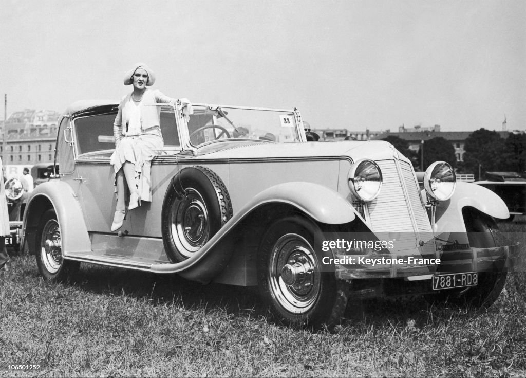 Elegance Contest With Jeanne Aubert In 1930