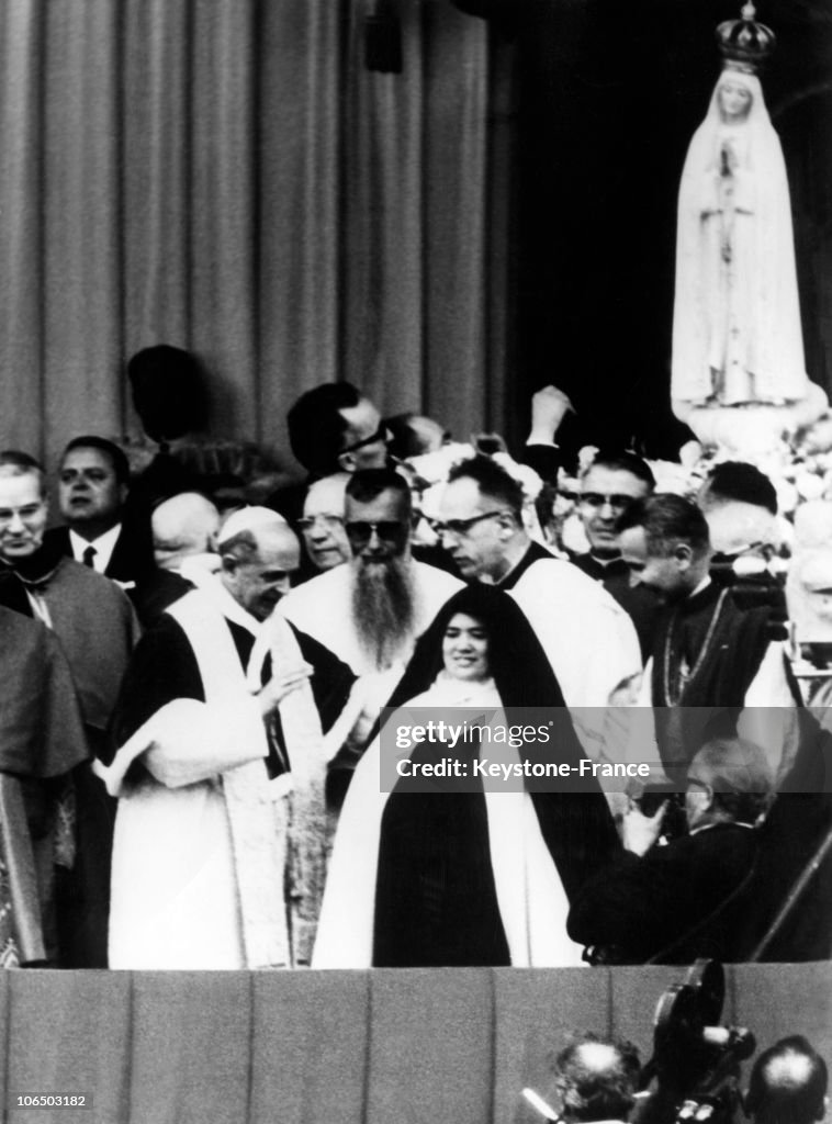 Pope Paul Vi And Sister Lucie In Portugal In 1967