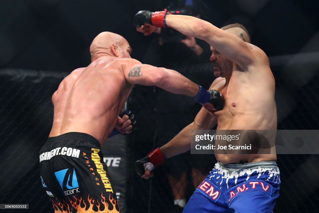 Chuck Liddell v Tito Ortiz 3