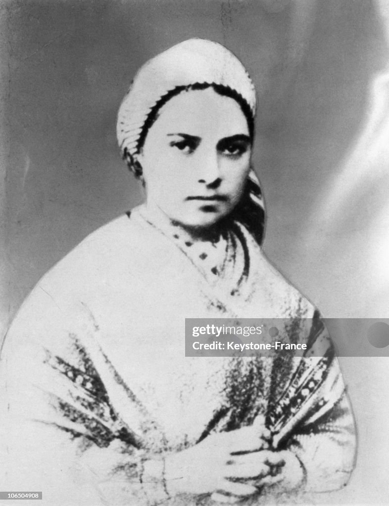 Bernadette Soubirous. Around 1865. 