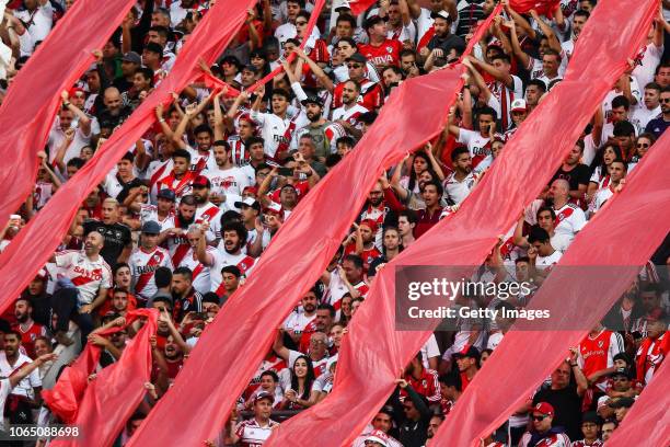 River Plate fans wait for the confirmation of the suspension of the game during the second leg final match of Copa CONMEBOL Libertadores 2018 between...