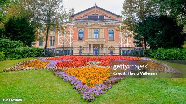 duitse bayreuth festspielhaus (beieren, duitsland) - bayreuth stockfoto's en -beelden