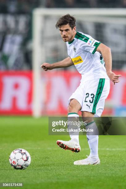 Jonas Hofmann of Moenchengladbach controls the ball during the Bundesliga match between Borussia Moenchengladbach and Hannover 96 at Borussia-Park on...