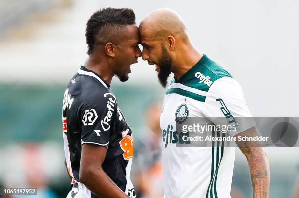 Kelvin of Vasco da Gama and Felipe Melo of Palmeiras argue during the match for the Brasileirao Series A 2018 at Sao Januario Stadium on November 25,...
