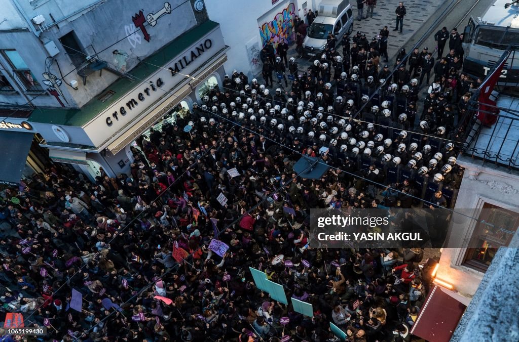 TOPSHOT-TURKEY-WOMEN-VIOLENCE-RIGHTS