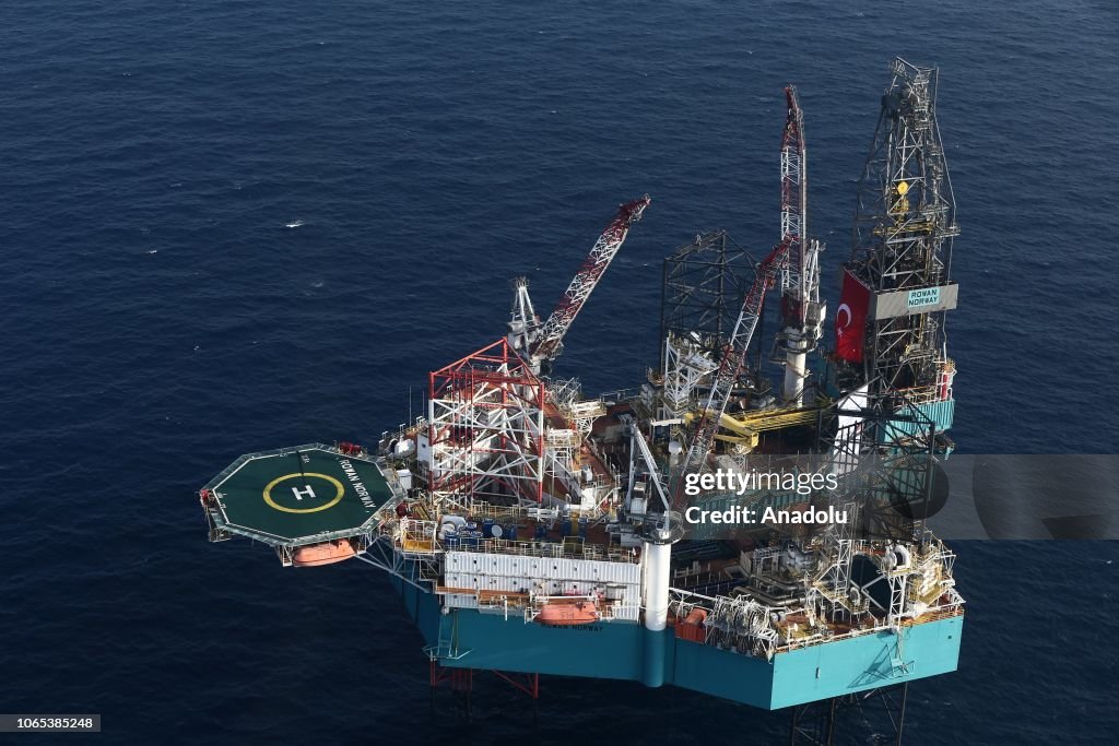 Rowan Rigs Rowan Norway drilling rig operates at shallow sea on the coast near ...