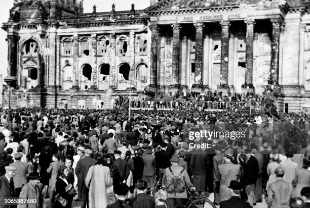 Huge crowd of about 250,000 people are gathered in front of the remains of the Reichstag, on August 26, 1948 to demonstrate against the Berlin...