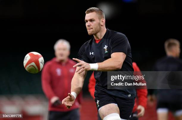 Dan Lydiate of Wales releases a pass during the Wales Captain's Run at the Principality Stadium on November 09, 2018 in Cardiff, Wales.
