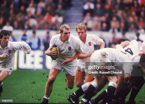 Dean Richards of England runs with the ball during the Five Nations Championship match against France played at the Parc des Princes, in Paris,...