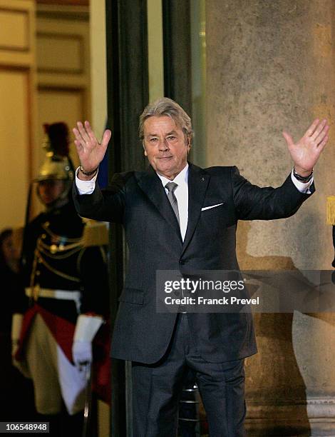 French actor Alain Delon arrives to attend a state dinner honouring visiting Chinese President Hu Jintao at Elysee Palace on November 4, 2010 in...