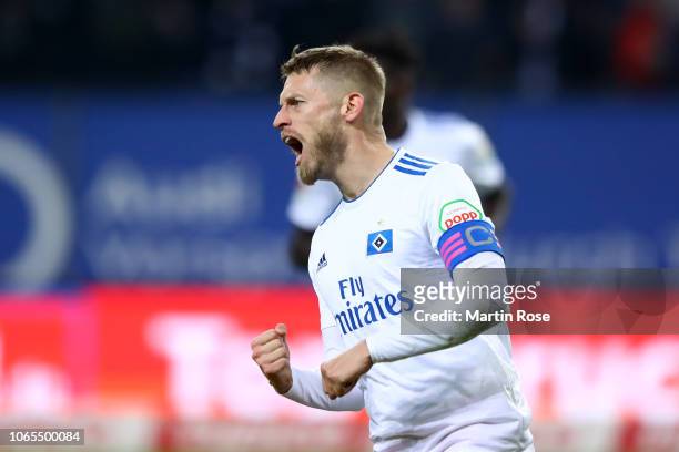Aaron Hunt of Hamburg celebrates after scoring his team's first goal during the Second Bundesliga match between Hamburger SV and 1. FC Union Berlin...