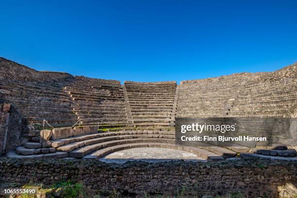 the amfi piccolo in the city of pompeii italy - amphitheater stock pictures, royalty-free photos & images