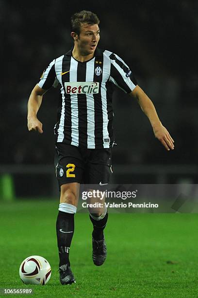 Marco Motta of Juventus FC runs with the ball during the Uefa Europa League group A match between Juventus FC and FC Red Bull Salzburg at Stadio...