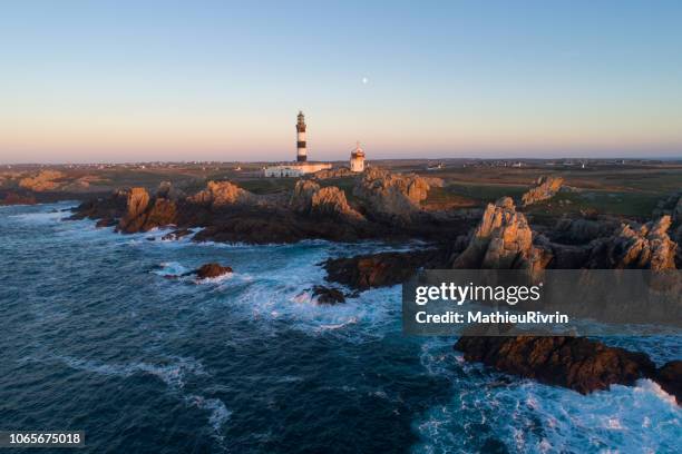 france from the sky : bretagne - ouessant : phare du créac'h - brest brittany stock pictures, royalty-free photos & images