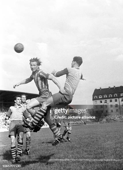A scene from the German soccer Oberliga match between Bayern Munich