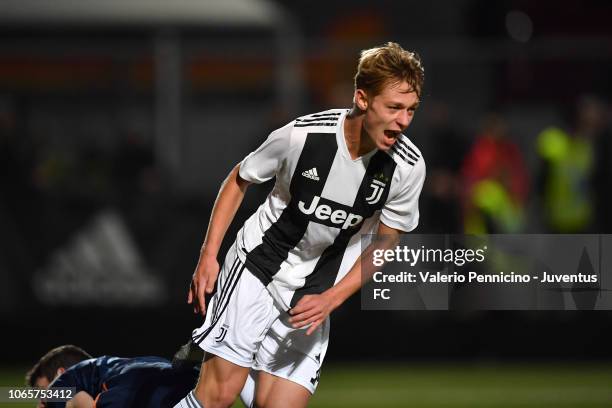 Hans Nicolussi Caviglia of Juventus U19 celebrates his second goal during the UEFA Youth League match between Juventus U19 and Valencia U19 at...