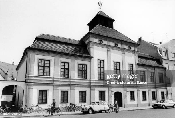 The "Alte Anatomie" in Ingolstadt, taken on 6 August 1980. Since 1971 it accommodates the German historical museum for medicine, translated as...