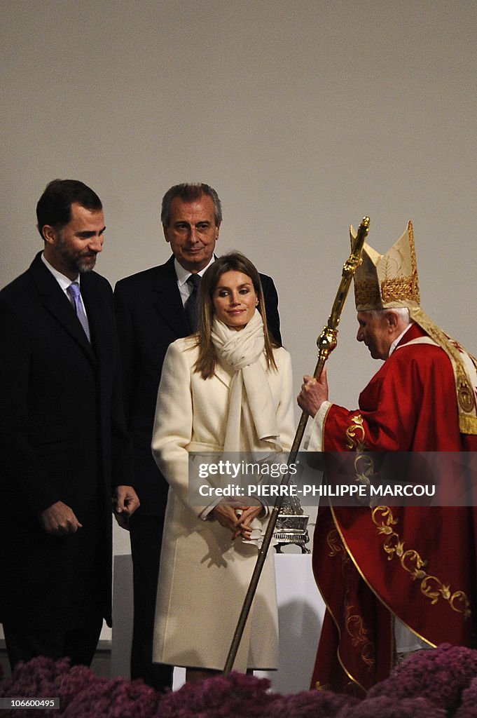 Spain's Princess Letizia (2ndR) and Spai