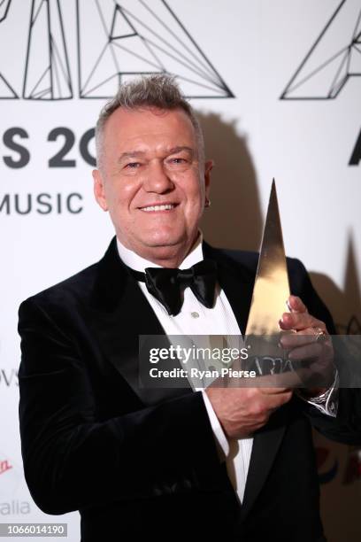 Jimmy Barnes poses in the awards room with an ARIA for Best Soundtrack during the 32nd Annual ARIA Awards 2018 at The Star on November 28, 2018 in...