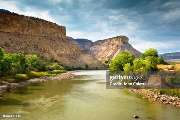 colorado river, grand valley, mount lincoln, western colorado - colorado river stock pictures, royalty-free photos & images