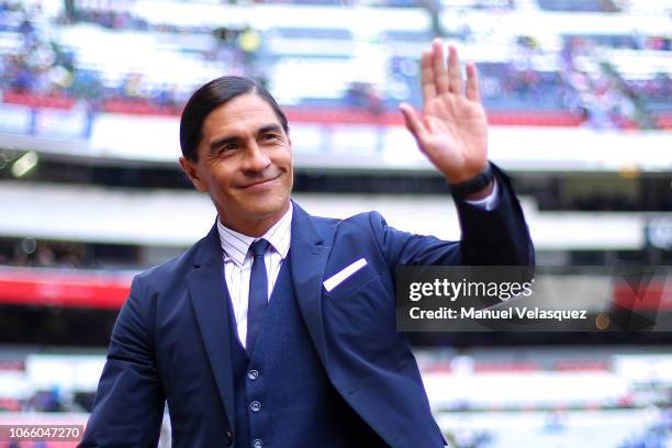 Juan Francisco Palencia, coach of Lobos BUAP salutes during a 16th round match between Cruz Azul and Lobos BUAP as part of Torneo Apertura 2018 Liga...