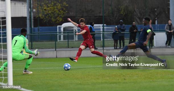 Liam Millar of Liverpool scores the first goal during the UEFA Youth League match betwen Paris Saint-Germain U19 and Liverpool U19 on November 28,...