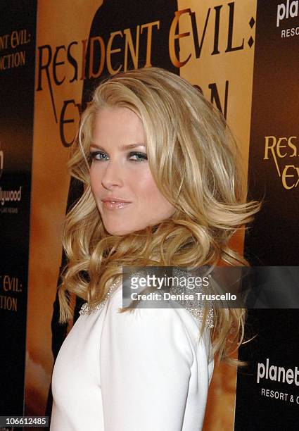 Actress Ali Larter arrives at The World Premiere of Resident Evil: Extinction at The Planet Hollywood Resort & Casino on September 20, 2007 in Las...