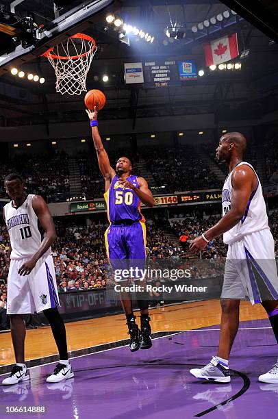 Theo Ratliff of the Los Angeles Lakers shoots the ball during a break in action against the Sacramento Kings on November 3, 2010 at ARCO Arena in...