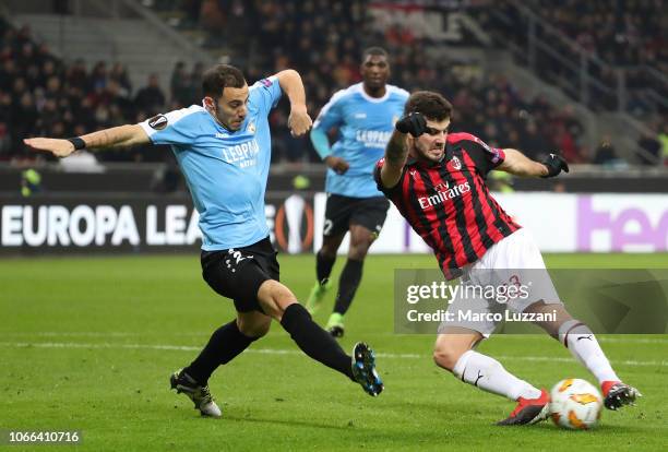 Patrick Cutrone of AC Milan kicks the ball to score the opening goal during the UEFA Europa League Group F match between AC Milan and F91 Dudelange...