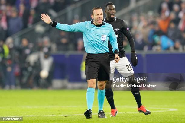 Referee Orel Grinfeld of Israel reacts during the UEFA Europa League Group B match between FC Salzburg and RB Leipzig at Red Bull Arena on November...