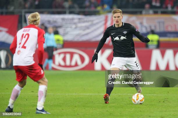 Marcel Halstenberg of RB Leipzig controls the ball during the UEFA Europa League match between FC Salzburg and RB Leipzig at Red Bull Arena on...