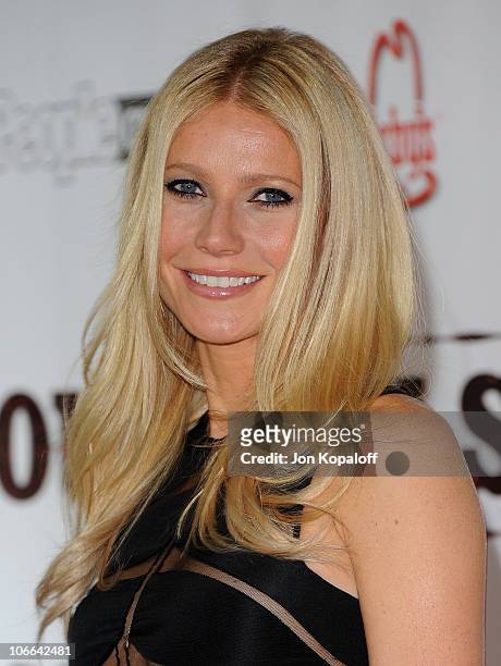 Actress Gwyneth Paltrow arrives at the Nashville Premiere "Country Strong" at Green Hills Cinema on November 8, 2010 in Nashville, Tennessee.