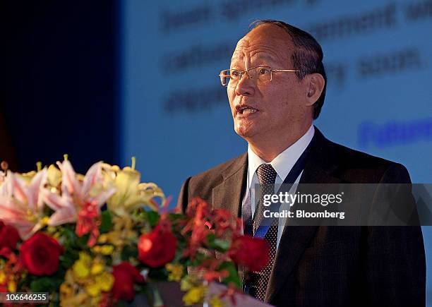 Frank F.H. Lu, chairman and chief executive officer of Yang Ming Marine Transport Corp., speaks at the World Shipping Summit in Guangzhou, Guangdong...