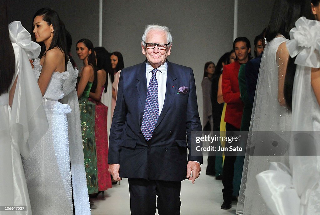 Pierre Cardin "60 Ans De Creation"