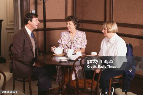 Megan Roughley 107 Anne Reid Actress Stock Photos, High-Res Pictures, and Images ...