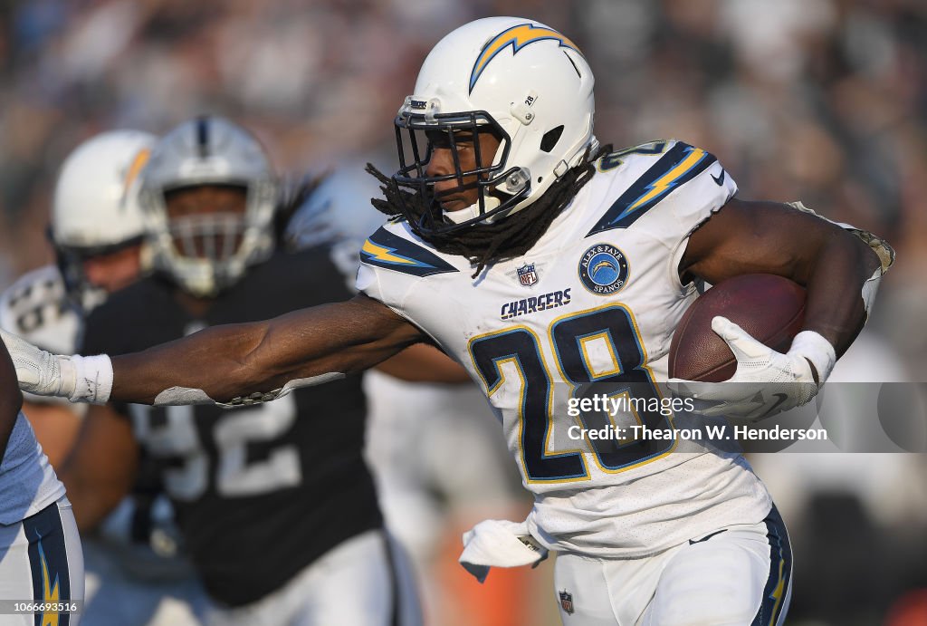 Los Angeles Chargers v Oakland Raiders