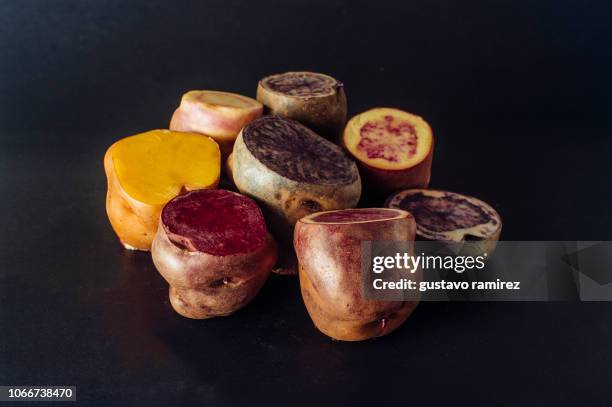 Red Skin Potatoes Photos and Premium High Res Pictures - Getty Images