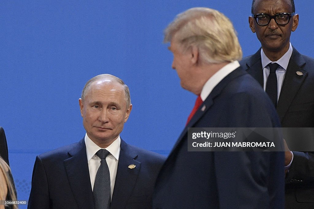 ARGENTINA-G20-SUMMIT-FAMILY-PHOTO