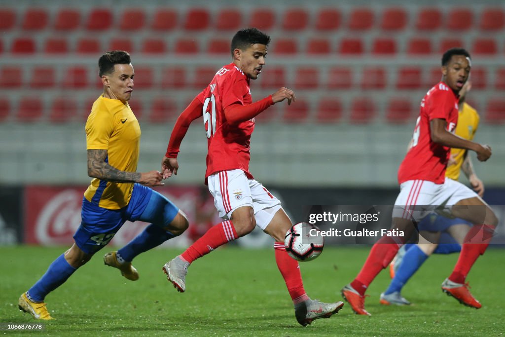 SL Benfica B v GD Estoril Praia - Liga Ledman Pro