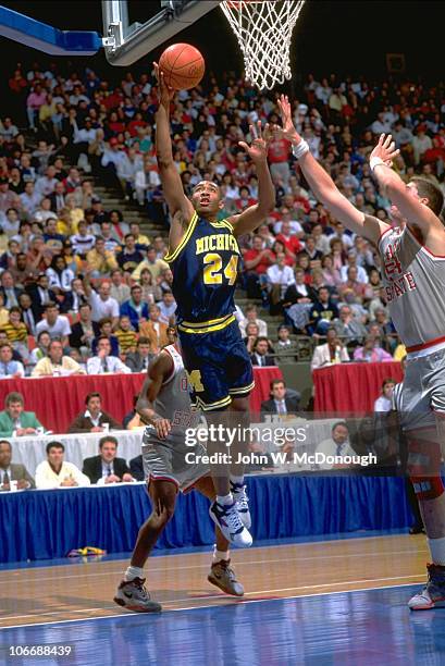 Playoffs: Michigan Jimmy King in action vs Oklahoma State. Lexington, KY 3/27/1992 CREDIT: John W. McDonough