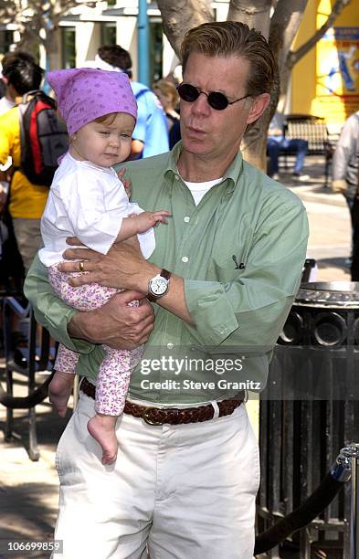 William H. Macy & Daughter Sofia Grace during Hollywood Celebrity Families turn out to Celebrate Old Navy and P.S. Arts Partnership at Old Navy Store...