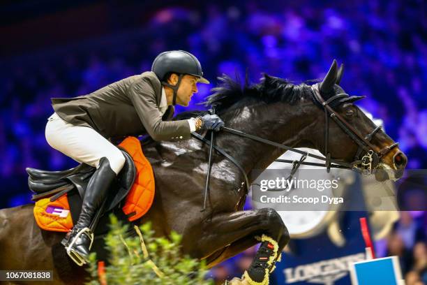 Dr. Simon Riding 36 Chadino Stock Photos, High-Res Pictures, and Images - Getty Images